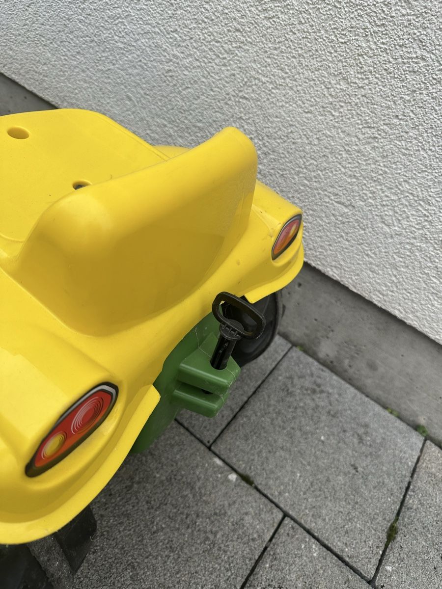 John Deere Fahrzeuge für Kinder: Trettraktor von John Deere – Gebraucht aus Biberist von swiss-made 2
