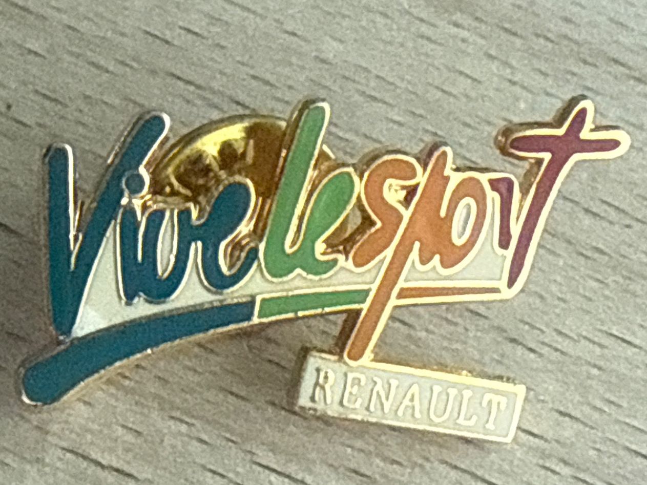 Placchette & Badge: Pin  Vive le Sport Renault – Usato da Glattbrugg venduto da Schweigmatt