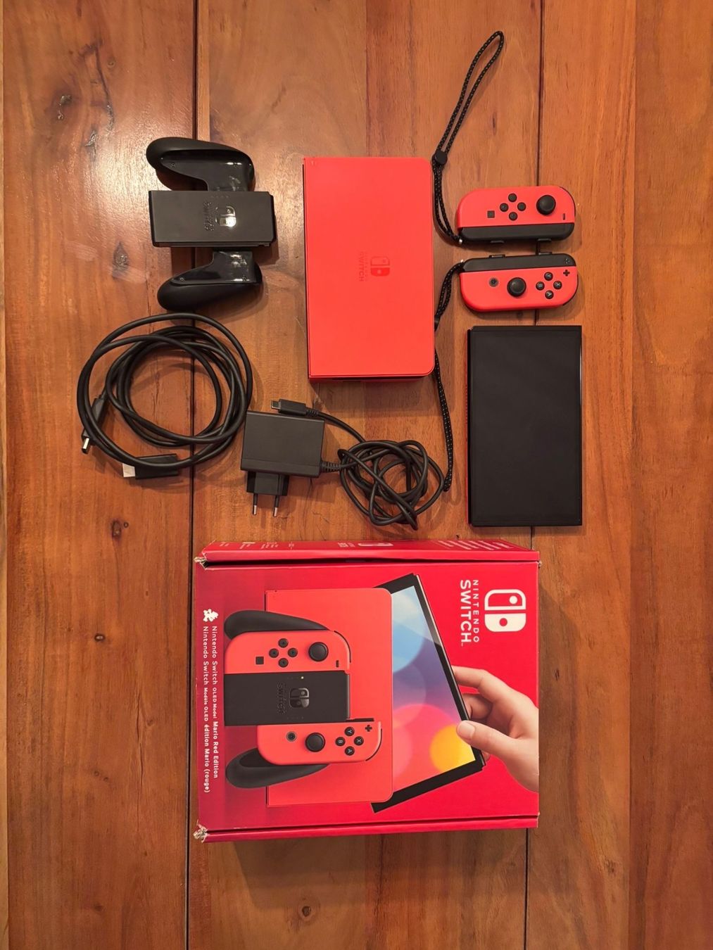 Nintendo Console: Nintendo switch Oled – Usato da Lausanne venduto da die_6sfp