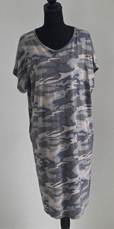 Schönes Tarnmuster Kleid XXL.