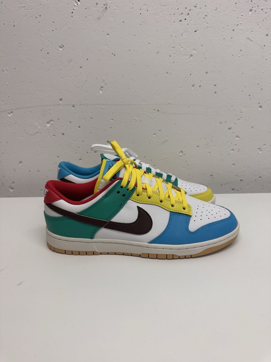 Nike Scarpe da uomo: Nike Dunk Low Grösse 44 ungetragen – Nuovo (secondo la descrizione) da Oensingen venduto da Sufere