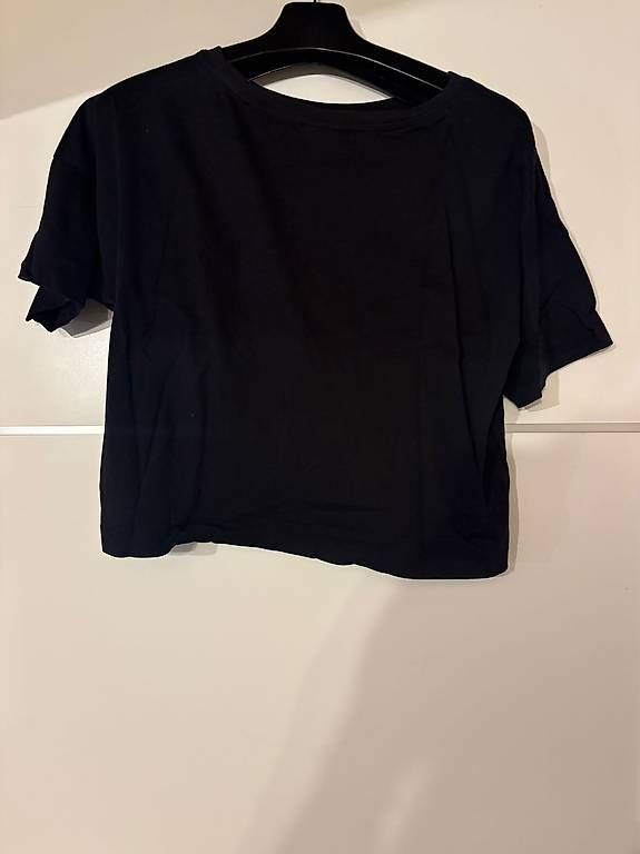 T-Shirts: Champion T-Shirt Grösse M – Gebraucht aus Uttigen von extreme08 1