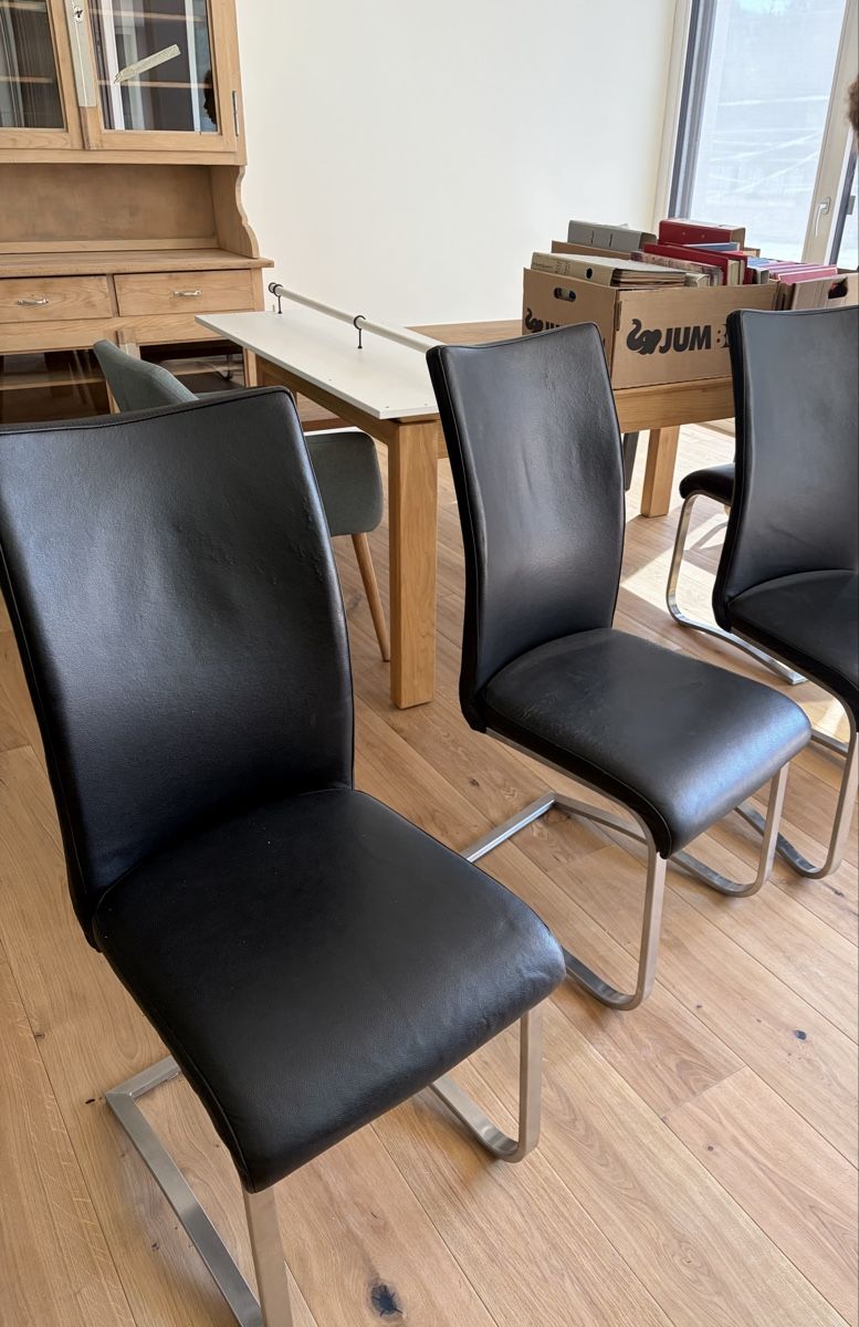 Chaises: Fünf Esstischstühle – D'occasion à Oberwil BL par jon_9jpt 2