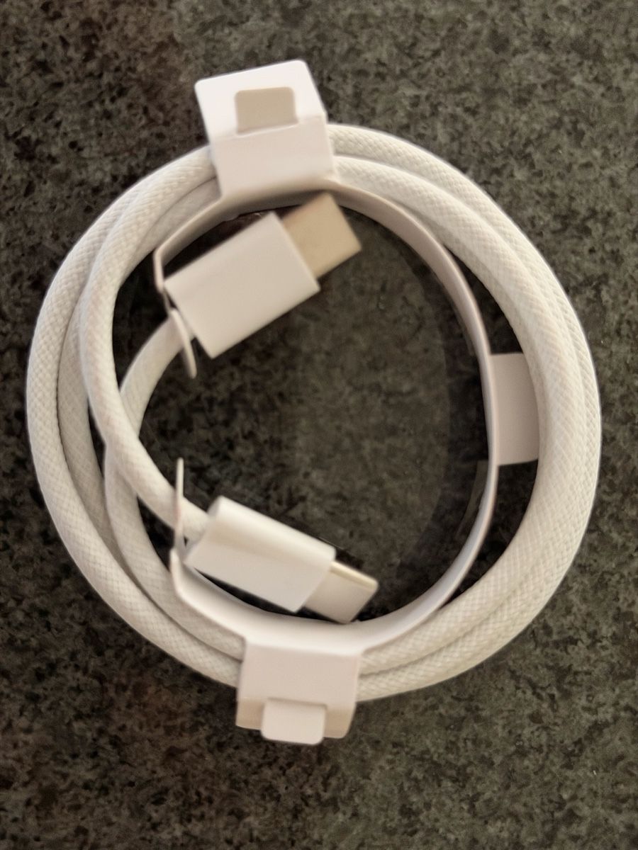 Apple Kabel: Apple iPhone - USB-C Ladekabel 60W 1m neu – Neu (gemäss Beschreibung) aus Zürich von Gadgets2020 2