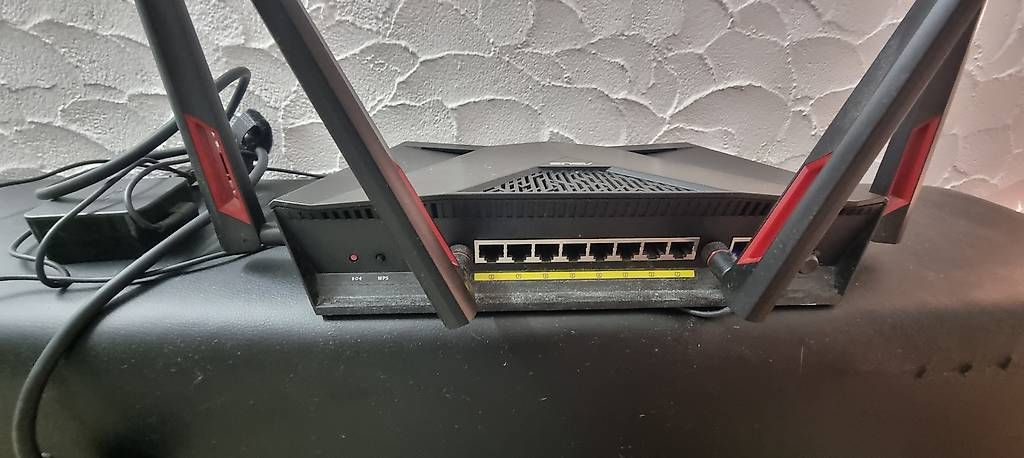 Modems & Routeurs: Router – D'occasion à Couvet par Sagittaire555 1