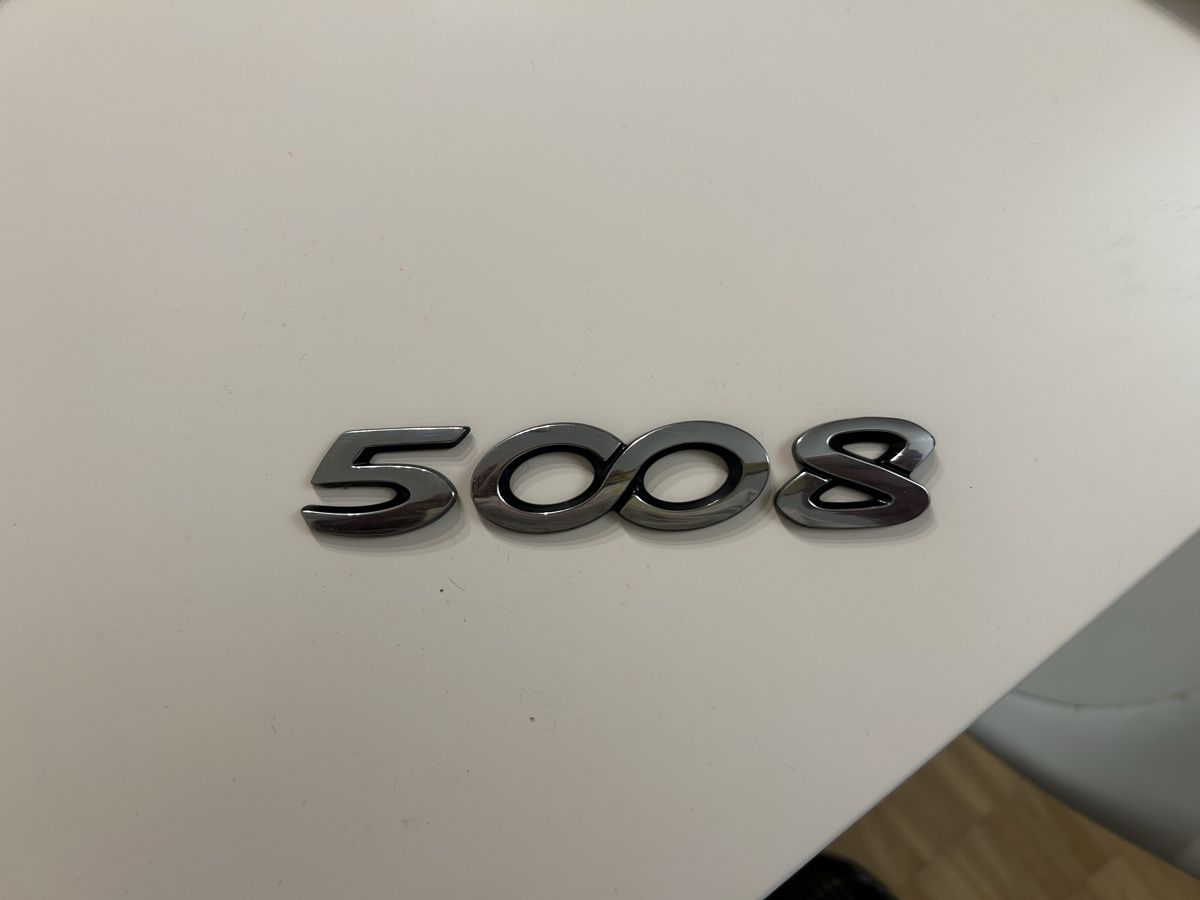 Peugeot Alle Autoersatzteile: Monogramme Peugeot 5008 – Gebraucht aus Meyrin von Sparco05
