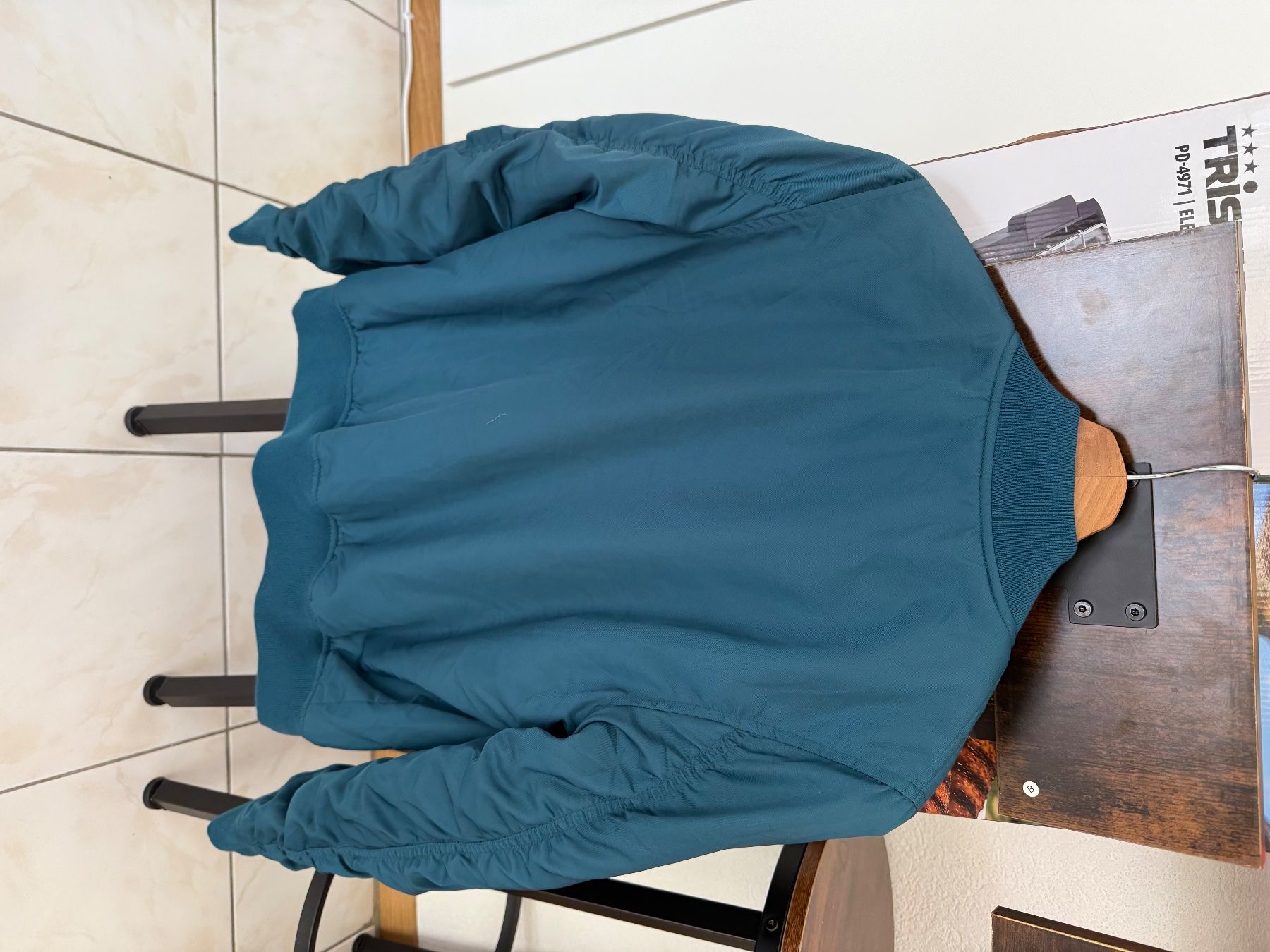 Giacche: Veste – Usato da Chavornay venduto da min_8krt 2