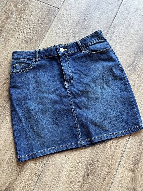 Röcke: Mini jupe en jeans stretch T.38 – Gebraucht aus Perroy von barballalla