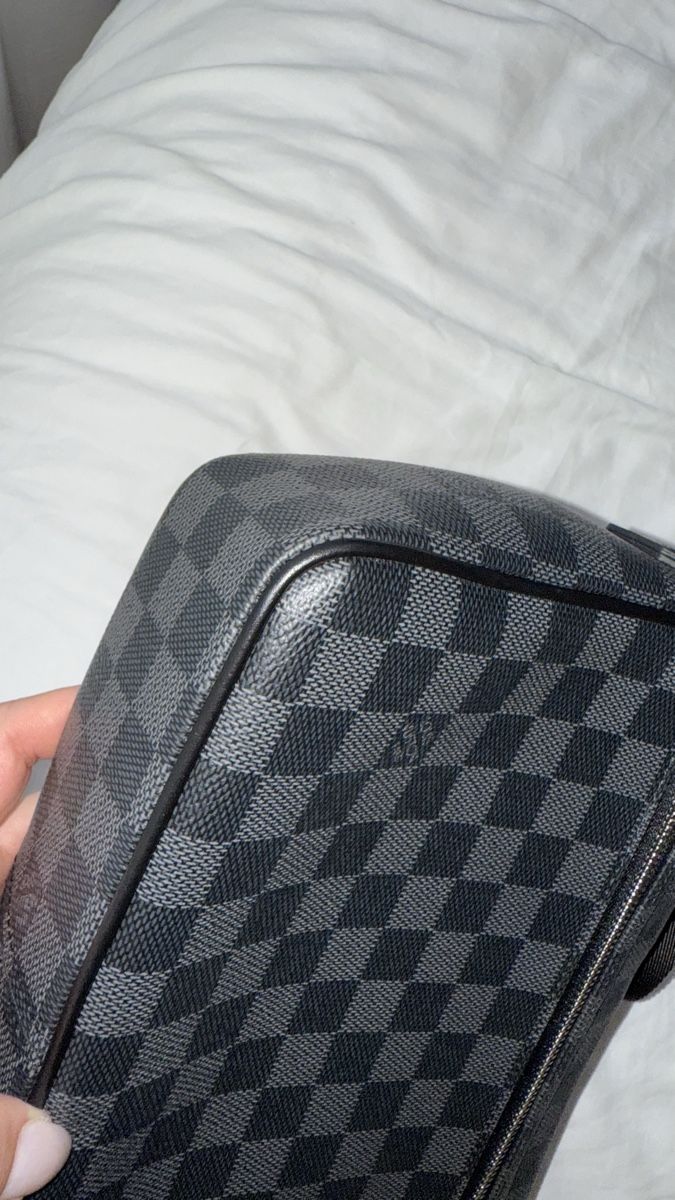 Louis Vuitton Taschen: NEU Louis Vuitton District PM Messenger Tasche – Neu (gemäss Beschreibung) aus Wollerau von nad_tkc7 5