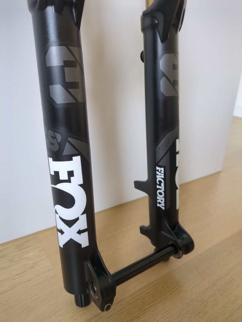 Fox Pièces détachées: Fox 38 Factory 170mm 27.5" GRIP2 – D'occasion à Horw par lolang97 2