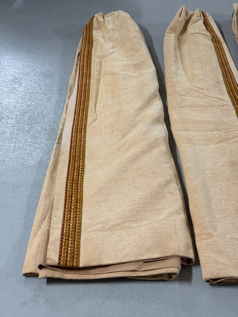 Rideaux: Designer Luxury Chenille Curtains – Chalet Set – D'occasion à Oeschseite par -Luxury-On-Line- 1