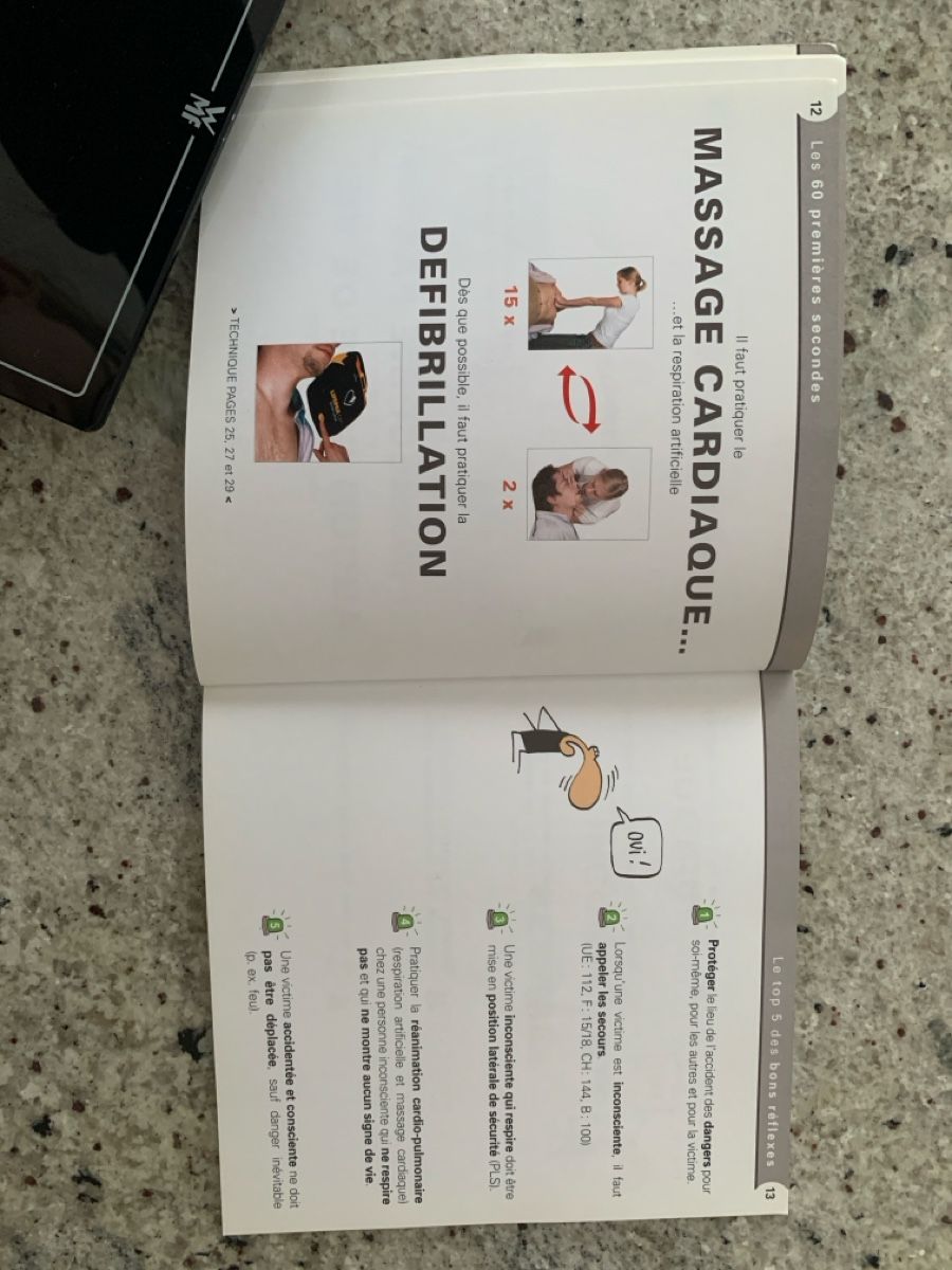 Libri: First Aid Guide "Premiers Secours" - French – Usato da Genève venduto da sunsustains 3