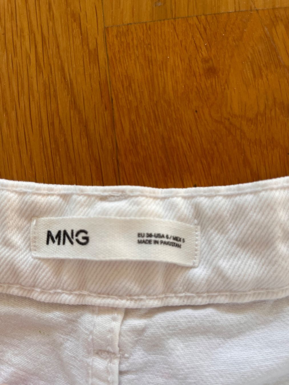 Mango Jeans: WEIT GESCHNITTENE WIDE-LEG-JEANS – Usato da Glattpark(Opfikon) venduto da pau_w672 3
