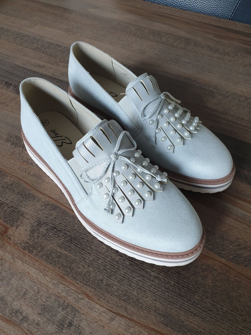 Scarpe da donna: Halbschuh MyB, Gr. 8, hellgrau/hellblau, mit Perlen – Usato da Trimbach venduto da gregula 1