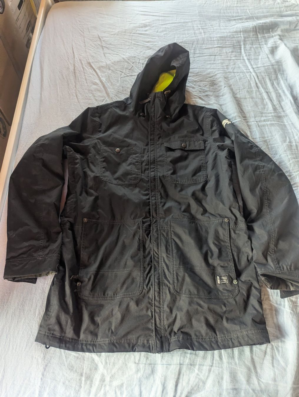 Nike Jacken: Nike SB Winter Jacke L – Gebraucht aus Ottenbach von alpasa85
