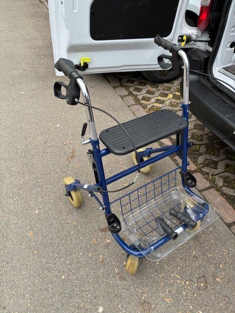 Aides à la marche: Rollator – D'occasion à Volketswil par Schnieke 1