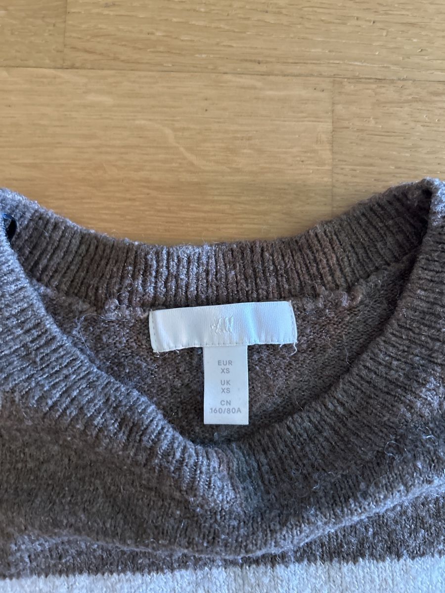 H&M Pullover & Sweatshirts: Herbstlicher Pullover, Grösse XS – Gebraucht aus Zürich von cla_g627 1