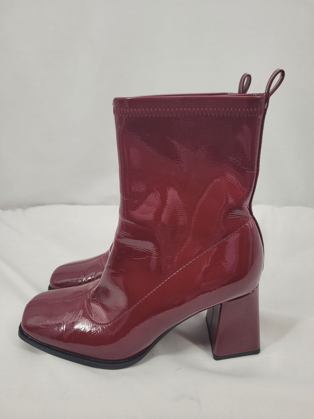 Zalando Chaussures femmes: Bottines talon bordeaux – D'occasion à Lausanne par PlusValue_Lausanne