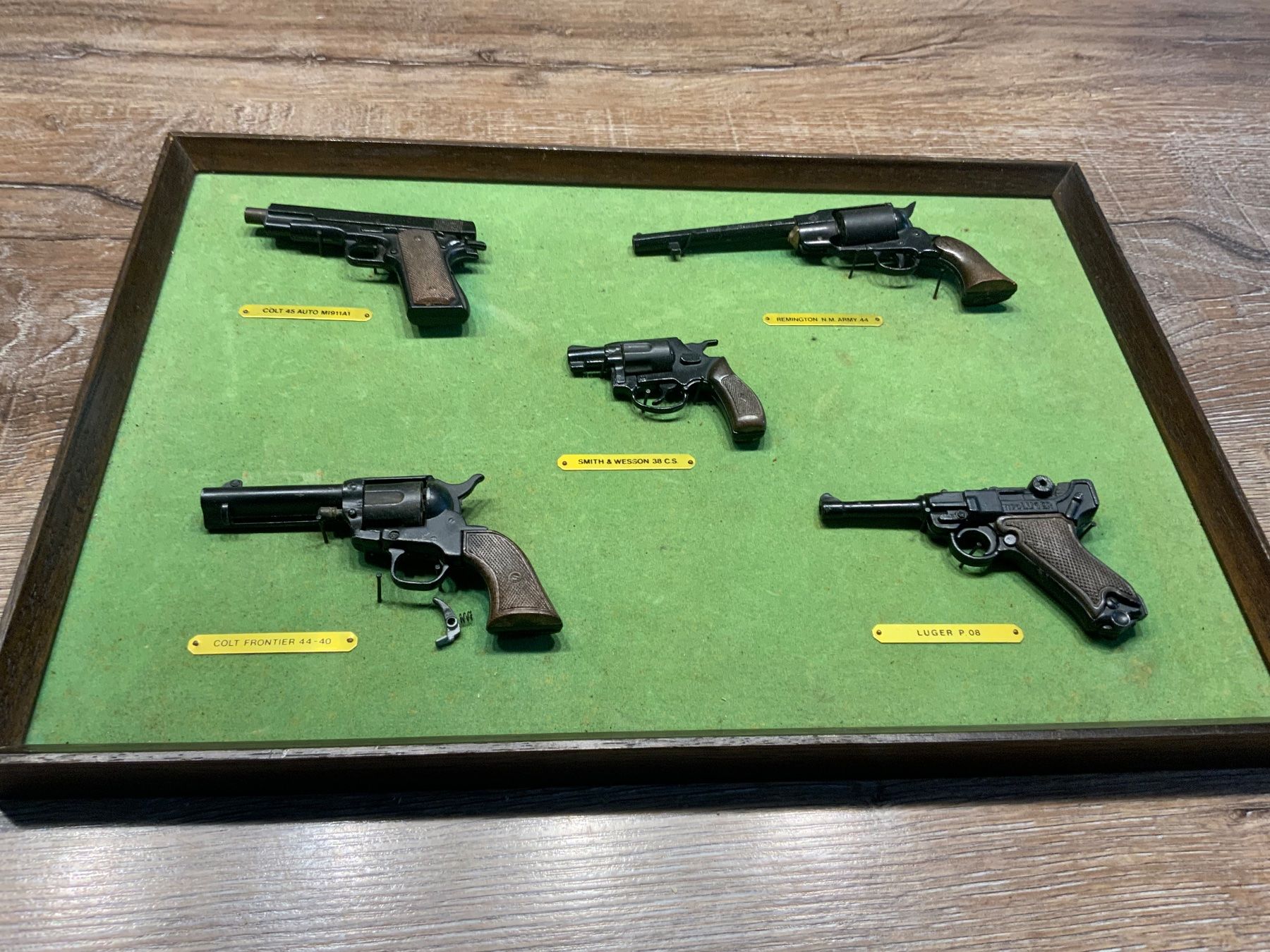 Libri: Bild Sammlung Miniatur Handfeuerwaffen. – Usato da Willisau venduto da Minali 6