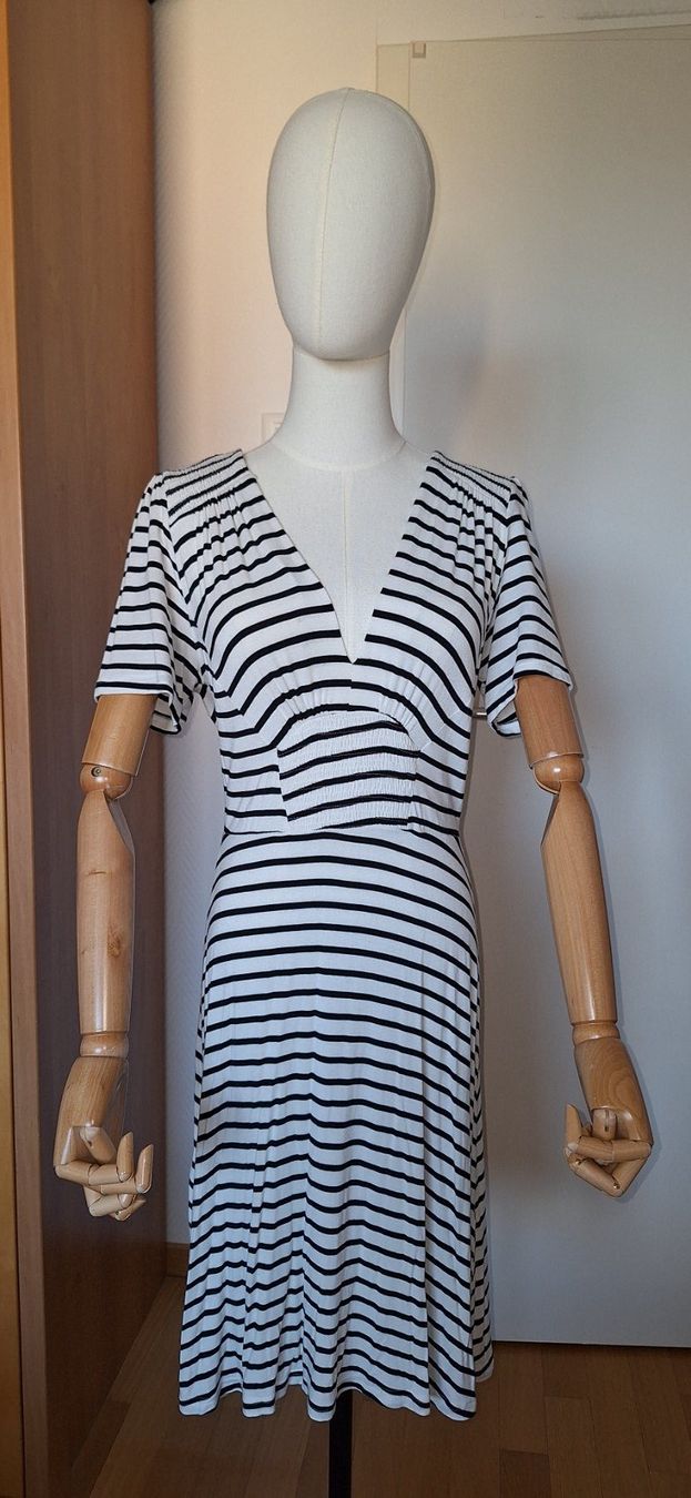 Vestiti: Molly Bracken, jolie robe – Nuovo (secondo la descrizione) da Lussery-Villars venduto da pousinete02
