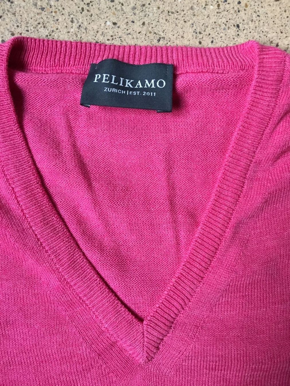 Pelikamo Maglioni & Felpe: PELIKAMO V-Pullover aus Baumwolle 🩷 – Usato da Zürich venduto da ClosetQueen 3