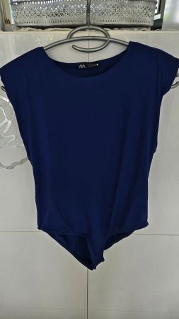 Body von Zara mit Schulterpolstern Royalblau Gr. L / 40