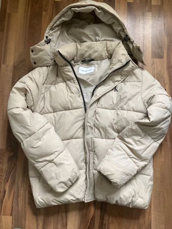 Calvin Klein Damenjacke Gr L zuverkaufen leichter defekt
