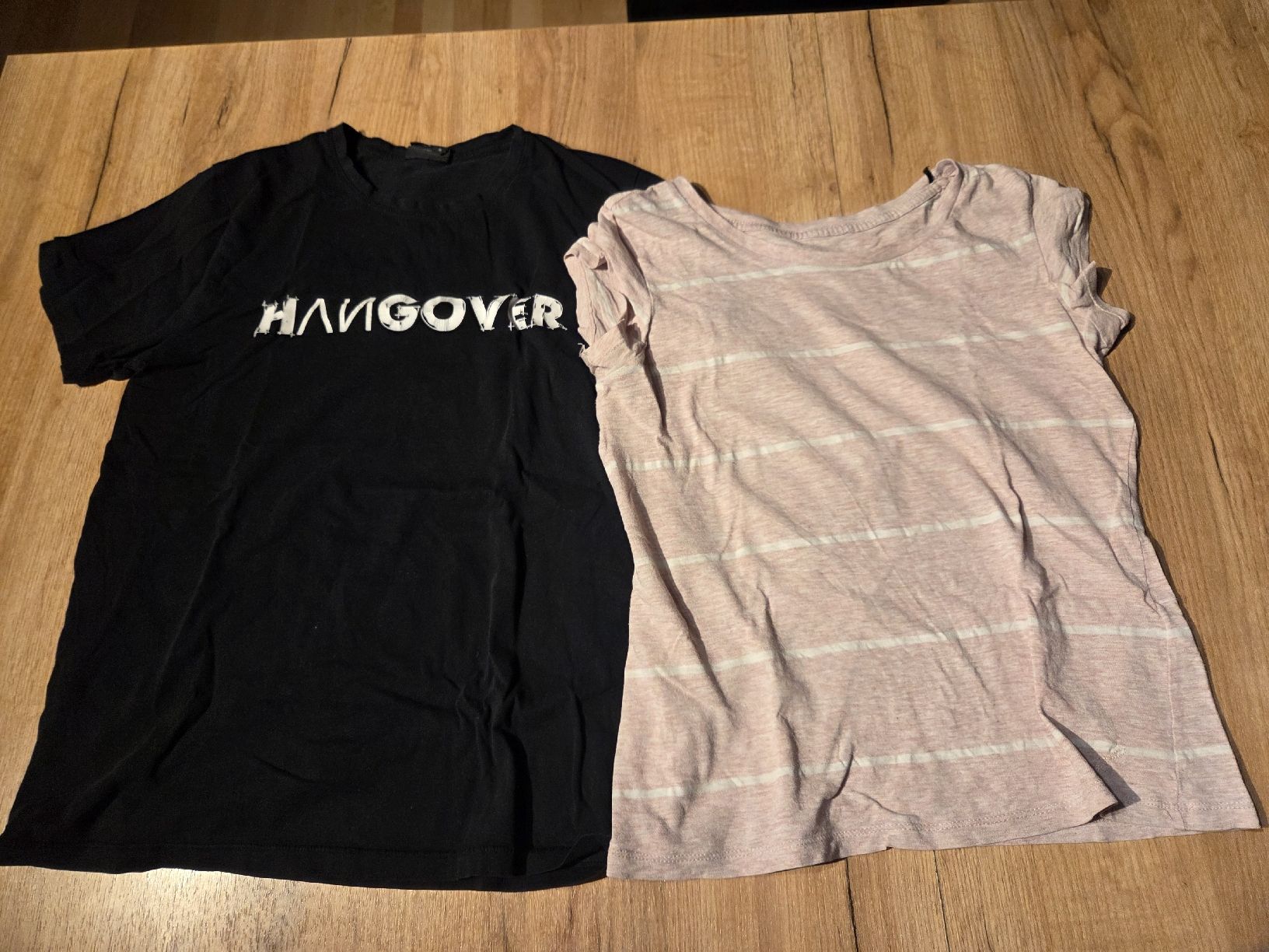 T-shirt: 2x T-Shirt Größe M – Nuovo (secondo la descrizione) da Tschingel venduto da Olivia.S