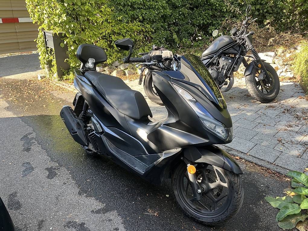 Decken & Deckenzubehör: Honda pcx + couverture Tucano  – Gebraucht aus Onex von Lucien_lngp