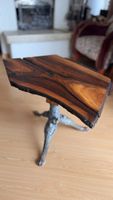 Designer Tisch Unikat – Nussbaum & antiker Gusseisenfuss