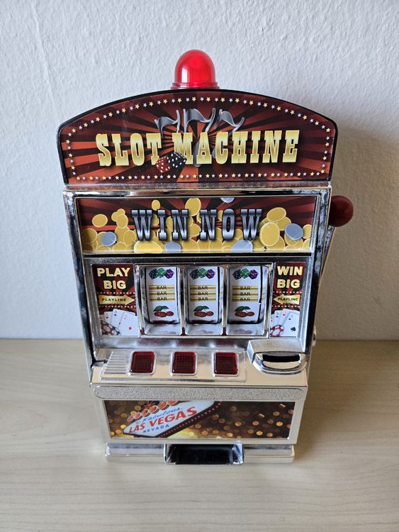Panelee Spielautomaten Schlüsselanhänger — 4 Stück, Las Vegas Style, Bunt, Kawaii Deko Für Partys