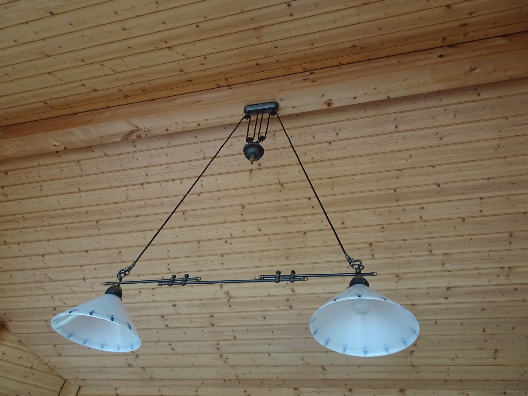 Lampen: Wandleuchte und Doppel-Pendel-Leuchte – Gebraucht aus Oberwangen b. Bern von est_d8gf 4