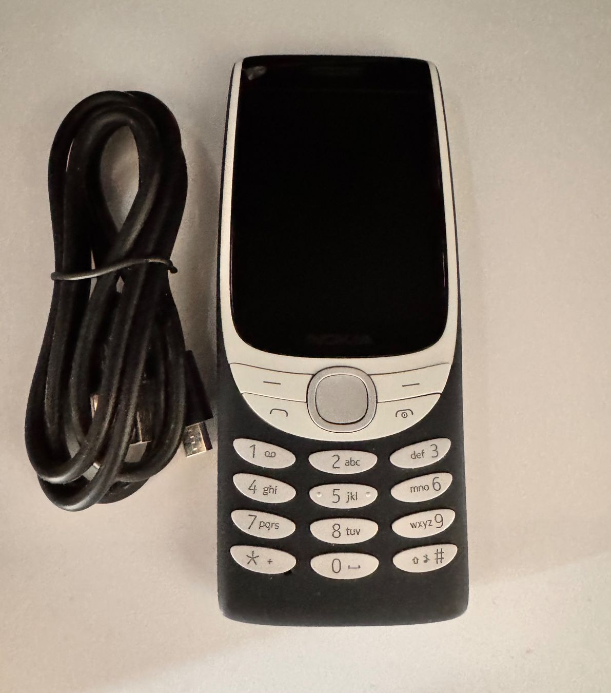 Nokia Telefoni cellulari / Smartphones: Nokia 8210 4G Dual SIM SIM Frei – Usato da Hermetschwil-Staffeln venduto da Mobile2013 4