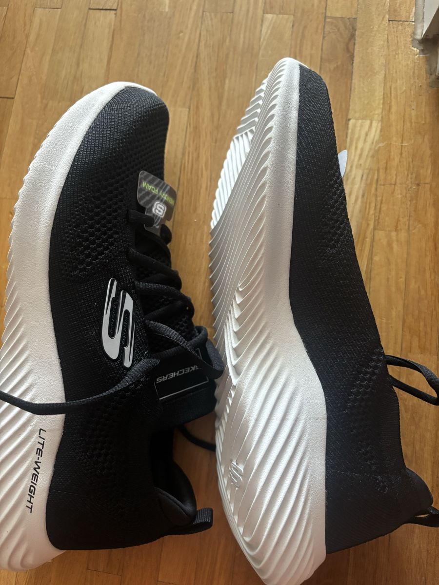 Skechers Chaussures femmes: skechers – Neuf avec emballage d'origine à Zürich par infoDSSWISS 2