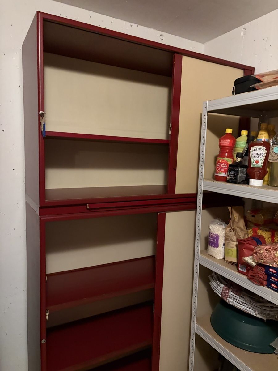 Armadi: Lateralschrank Massiv 2 Teilig – Usato da Schöftland venduto da nevio74 1