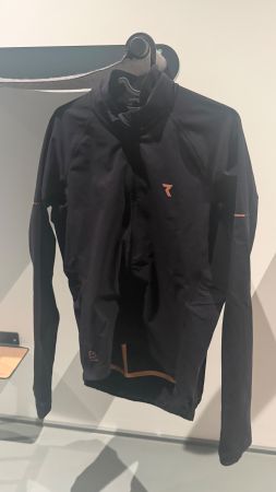 Ryzon Venom Thermal Jacket Gr. L – Top Zustand – NP ~CHF 400