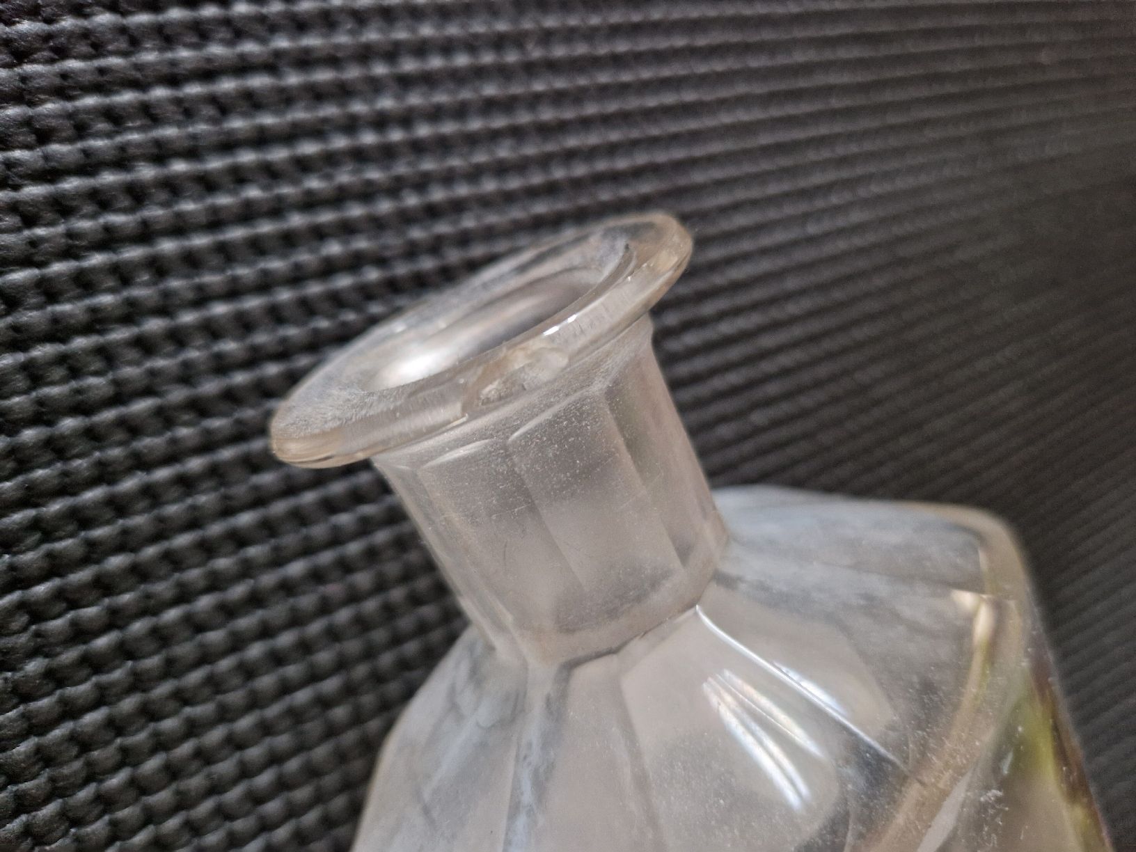 Laborzubehör: Apothekerflasche – Gebraucht aus Fislisbach von mka_km8f 2