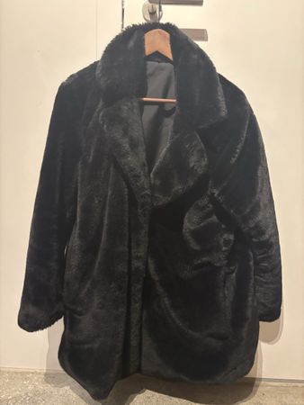 Manteau fausse fourrure noir H&M Divided Taille L