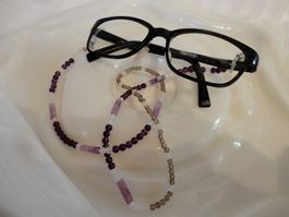 Brillenkette mit Edelsteinen