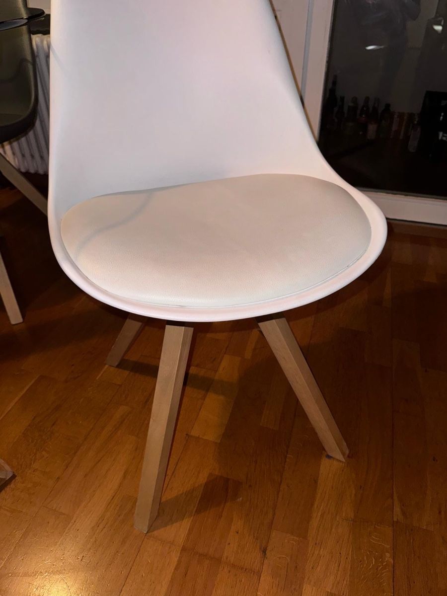 Jysk Set di tavolo e panche: Set de table ronde avec 4 chaises – Usato da pully venduto da asi_w6gl 3