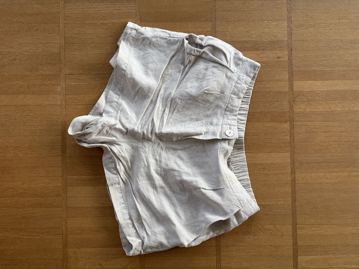 Oysho Pantalons: Oysho Shorts beige – D'occasion à Zürich par bib_ds9n