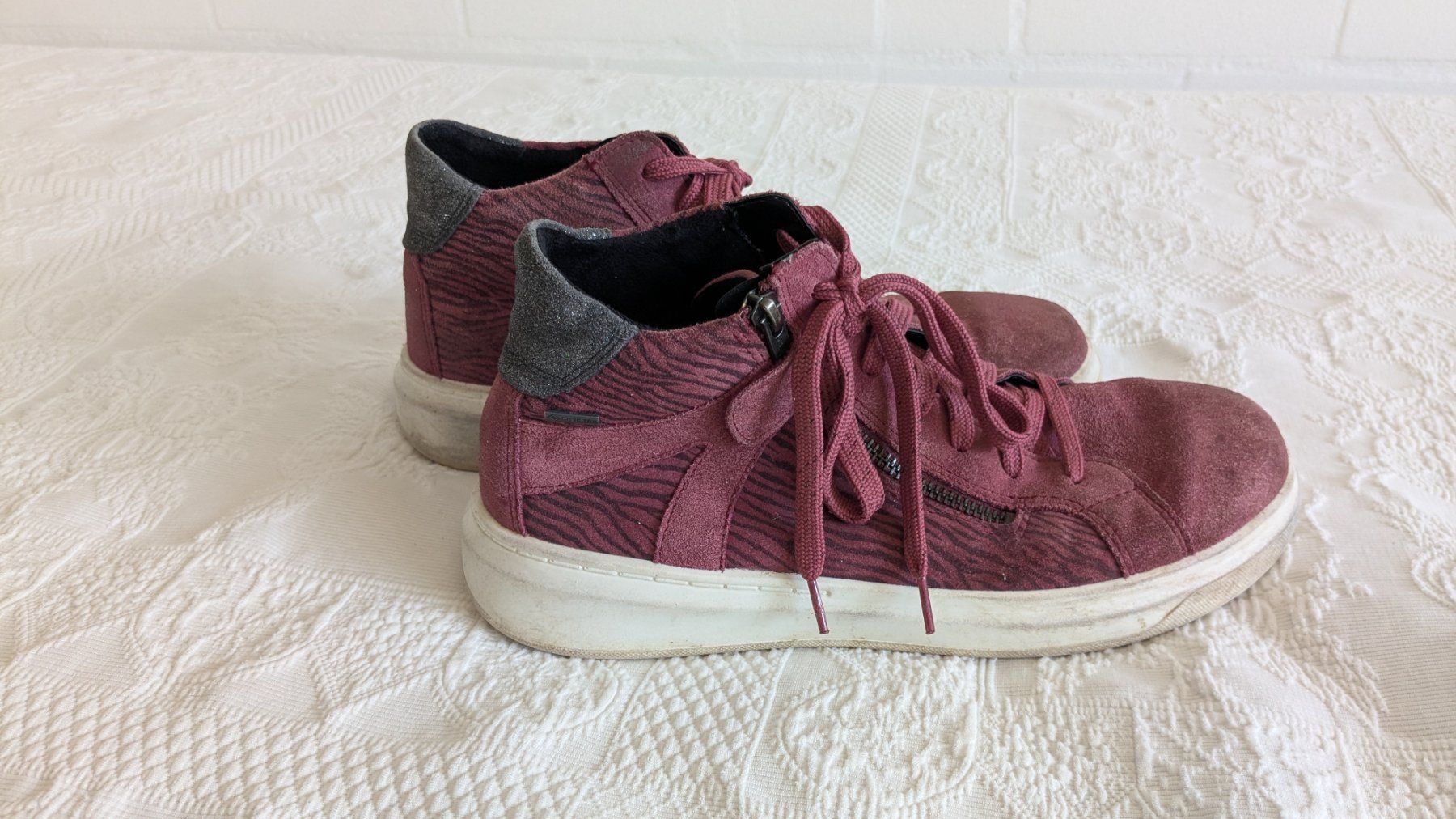 Superfit Schuhe für Mädchen: Superfit Goretex Sneaker Gr. 40 – Gebraucht aus Adliswil von bibuubib 2