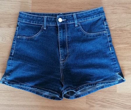 Short, short en jean, pantalon