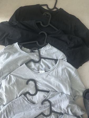 6 Stk. T-Shirts div. teil kleinste Löcher von schweissarbeit