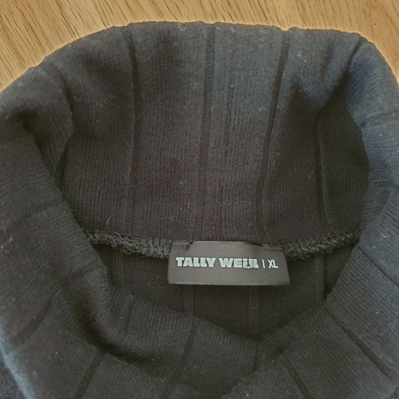 Lotti di vestiti: Neues cooles Winter-Set Gr. 40 – Nuovo (secondo la descrizione) da Zürich venduto da lehmi1 2