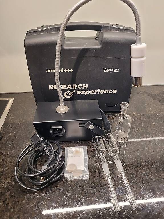 Altri Prodotti per fumatori: Aromed 4.0 Vaporizer – Usato da Basel venduto da SANOJ95