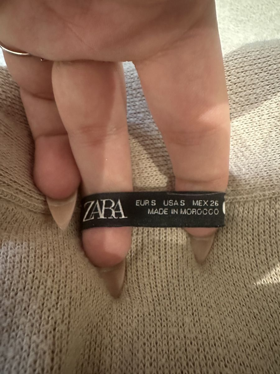 Zara Maglioni & Felpe: Zara Strickpullover mit Kragen, Grösse S – Nuovo (secondo la descrizione) da Ottenbach venduto da Irinaberther 1
