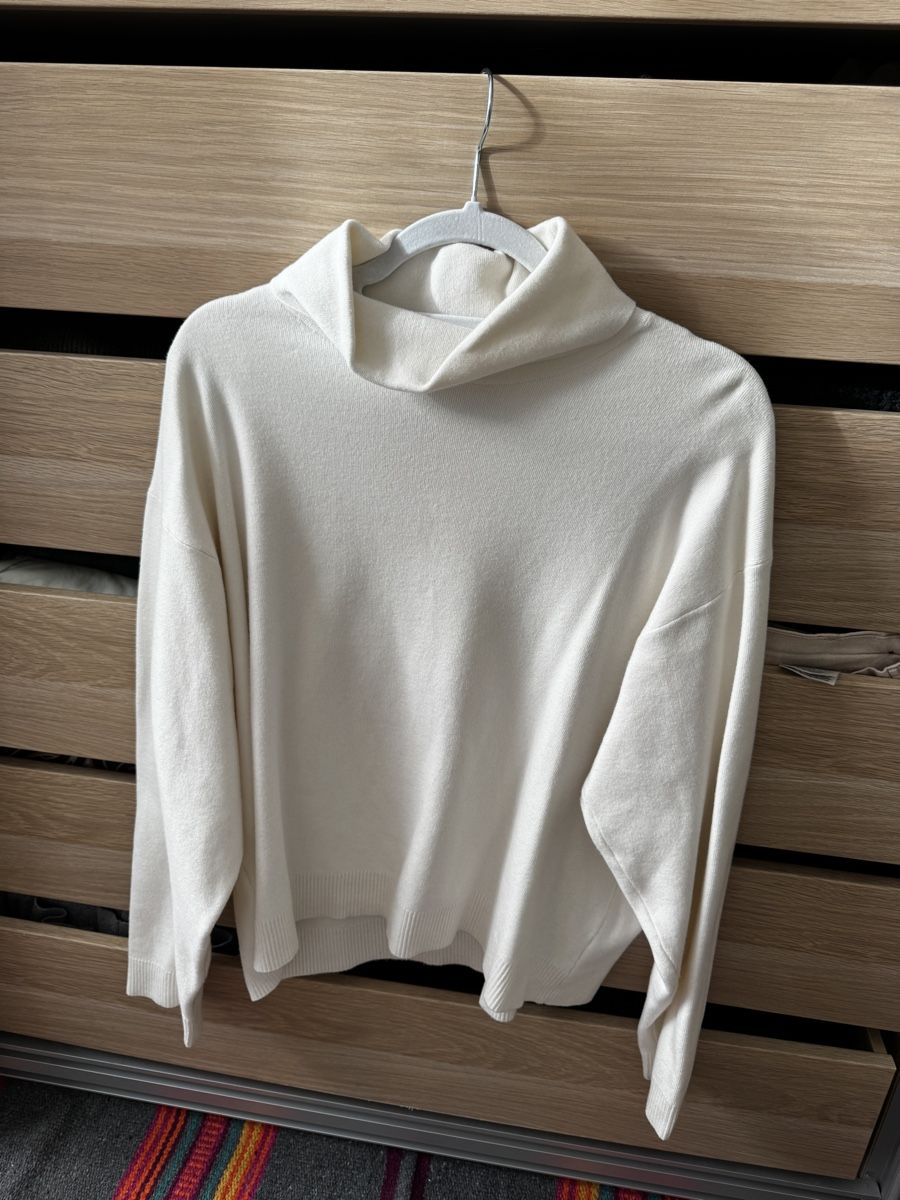 Mango Top: Mango beige top M – Usato da Zürich venduto da Lovelyperfumes