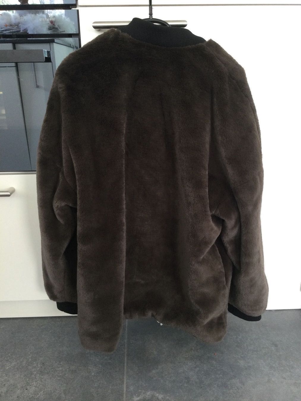 Only Giacche: Neue, warme, flauschige Jacke – Nuovo e nell'imballaggio originale da Erlinsbach SO venduto da Adica 2