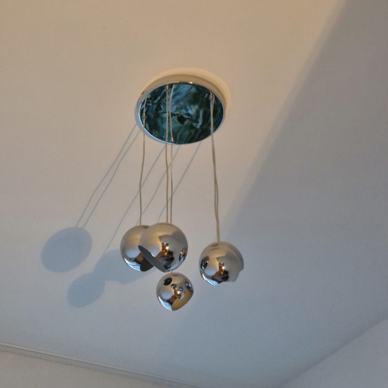 Lampadari & plafoniere: Kaskaden-Pendelleuchte im Space-Age-Design – Usato da Zürich venduto da monikahaefliger 3